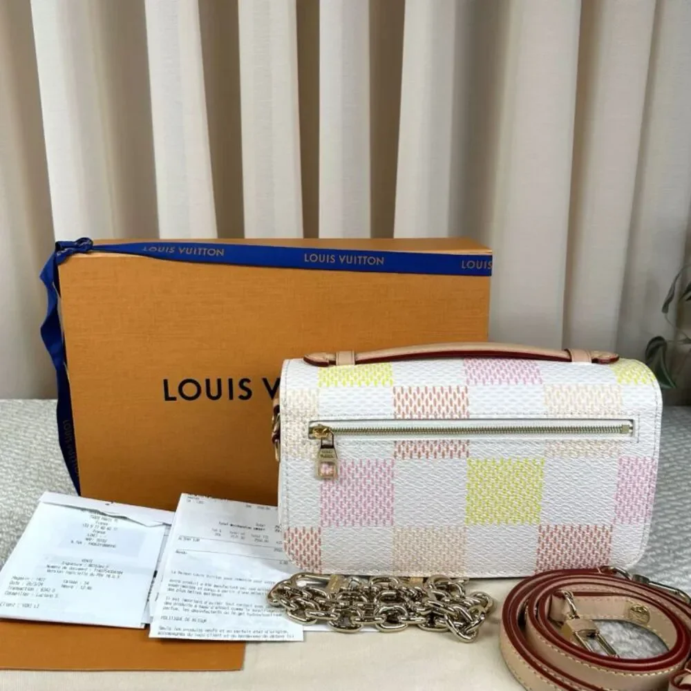 Louis Vuitton Women Pre-Loved Bag Very Good Condition